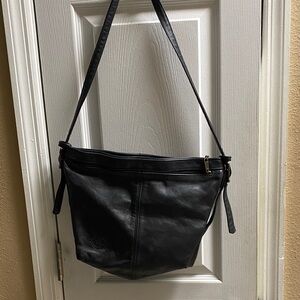 Stone Mountain Accessories Black Shoulder Bag Quality Leather